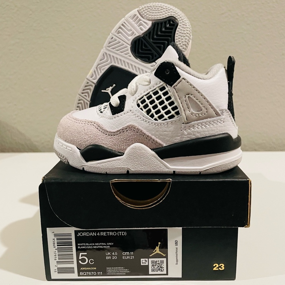 Jordan 4 Retro (TD), Size 5, White Black Neutral Grey (Military Black)